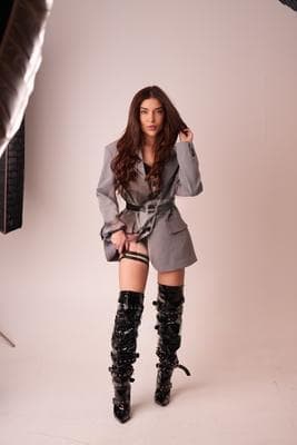 Alicia - Photo 19