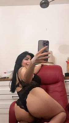 Andreea - Photo 1