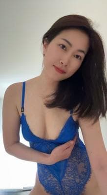 Angela - Photo 1