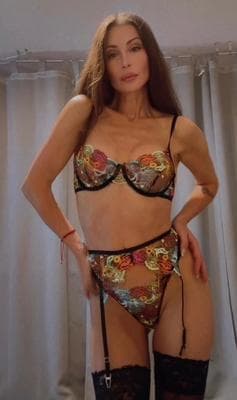 Carla - Photo 10