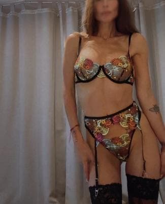 Carla - Photo 26