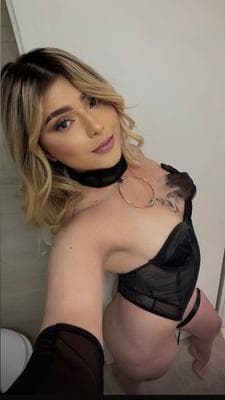 Chloe - Photo 2
