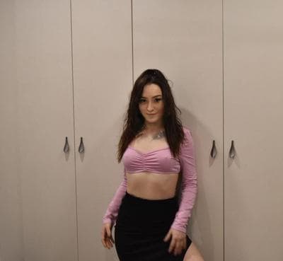 Chloe - Photo 7