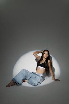 Chloe - Photo 6