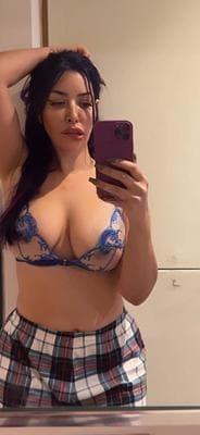Dina - Photo 2