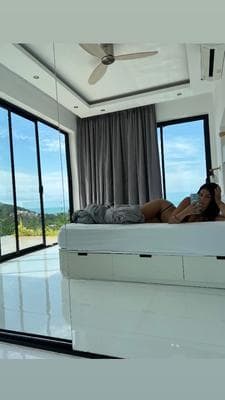 Elena - Photo 10