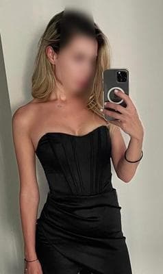 Emma - Photo 1