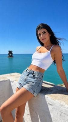 Isa - Photo 4