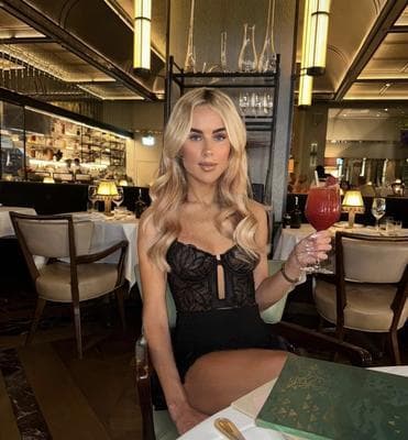 Laura - Photo 5
