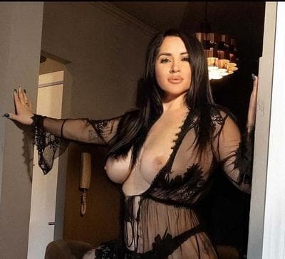 Leila - Photo 6
