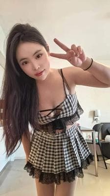 Luna - Photo 6