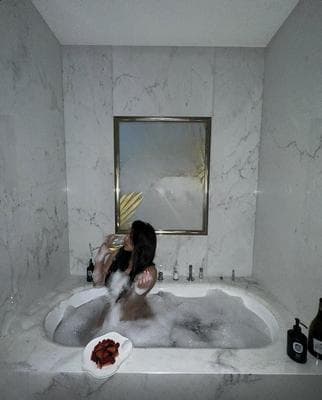 Mia - Photo 8