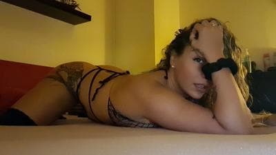 Monica - Photo 17