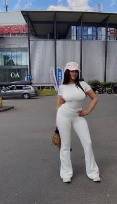 Nabilla - Photo 3