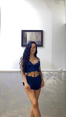 Naomi - Photo 2