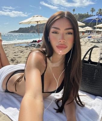 Olivia - Photo 1
