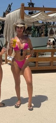 Tania - Photo 3