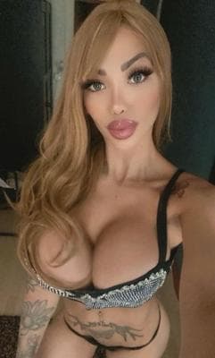 Claudia - Photo 15
