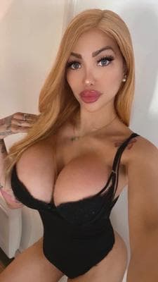 Claudia - Photo 16