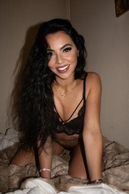 Yasmine - Photo 5
